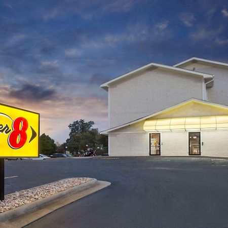 Super 8 By Wyndham Columbus Airport Hotel Exterior foto
