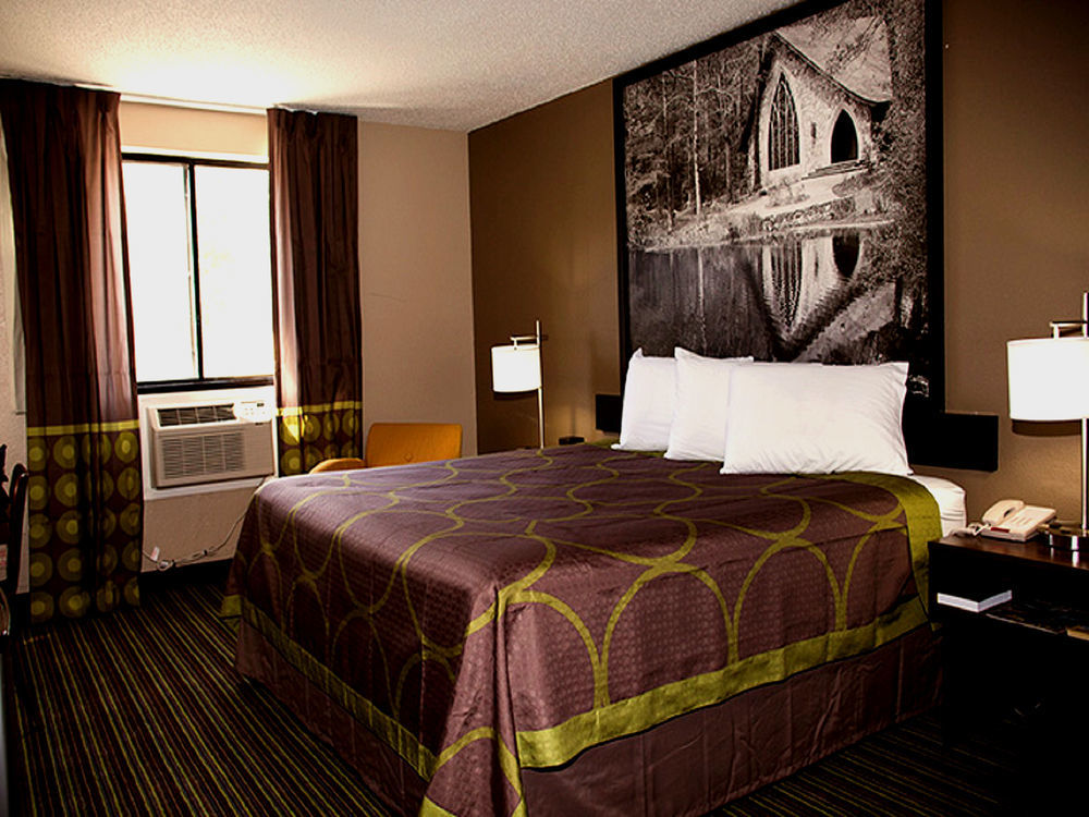 Super 8 By Wyndham Columbus Airport Hotel Exterior foto